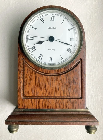 6" Bulova Oak Mini Bracket Clock Quartz West Germany Cover