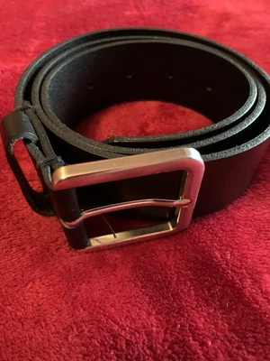 H&M HECHO EN SUECIA CINTURÓN CUERO GENUINO NEGRO TALLA XS Foto 1 de 4