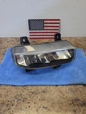 Ram 1500 2500 3500 2019 2020 luz antiniebla LED derecha lámpara antiniebla OEM 68273292AB 🇺🇸⭐️ Foto 1 de 4