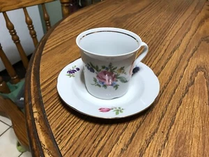 JLMenau Cup & Saucer German Democratic Republic,  scattered flowers - Picture 1 of 5