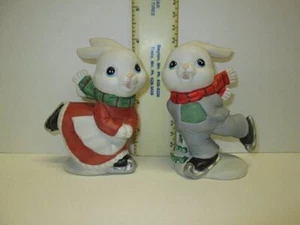 VINTAGE Homco Christmas Ice Skating Bunny Rabbits Boy & Girl 4" Figurines 5305 - Picture 1 of 6