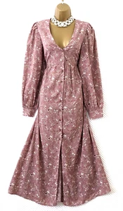 BNWT IN THE STYLE Dusky Pink Ditsy Floral Maxi Dress Sz 12 Buttoned Long Sleeve - Picture 1 of 10