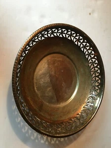 made in england silver plate bowl with leafs or flowers around the bowl - Picture 1 of 3
