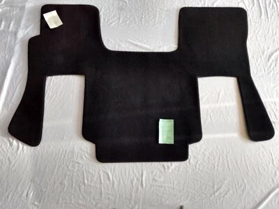 Lloyd's fits Volvo VNL 1PC Cab Custom Fit Black Carpet Floor Mat-2004-2018 NEW! - Image 1 of 4