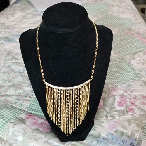 Collana bavaglino frangia tono oro firmata MICHAEL KORS con cristalli vendita al dettaglio $250