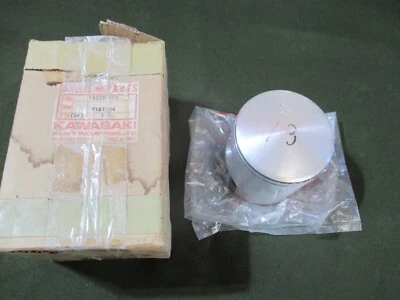 Kawasaki KX400 1975 1976 PISTÓN MOTOR 0,20 = 0,50 O/S NOS OEM 13029-076 Foto 1 de 4