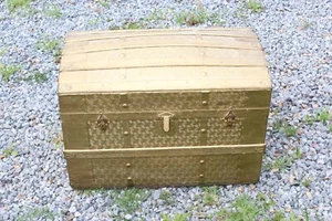 Antique Treasure Chest Storage Trunk Gold Metal Accents - Picture 1 of 20