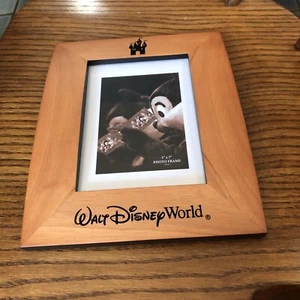 Walt Disney Curv Castl 5 by7 frame mint  - Picture 1 of 5