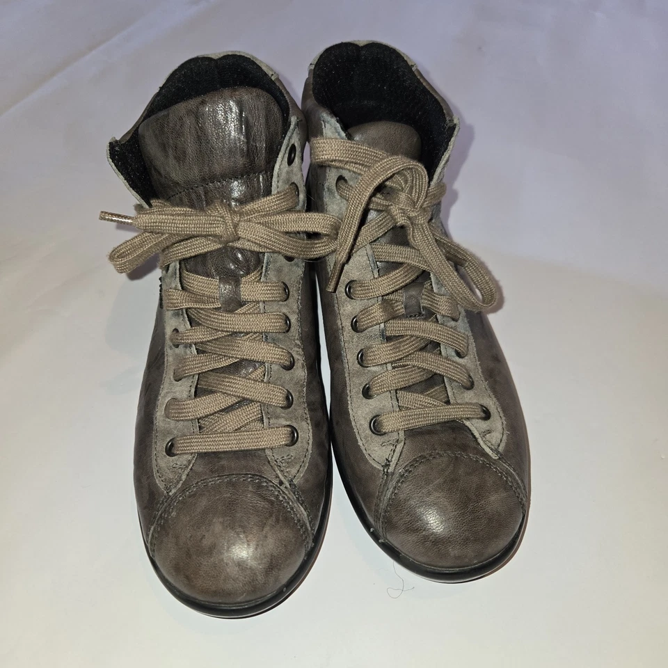 Botas italianas con cordones de cuero Frau para mujer talla 5 1/2 Foto 1 de 4