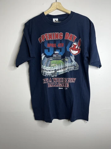 Vintage 1994 Cleveland Indians MLB Short Sleeve T Shirt Men’s Size Large Blue Cover