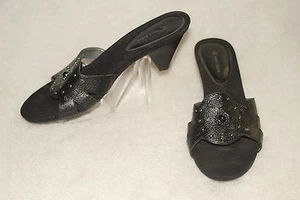 AK ANNE KLEIN Sandals Slides Leather Black Embellished Cricket Sz 11M * XLNT - Picture 1 of 5