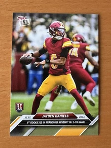 Tarjeta de fútbol americano Jayden Daniels 2024 Topps AHORA 16 5-TD juego RC - Imagen 1 de 2