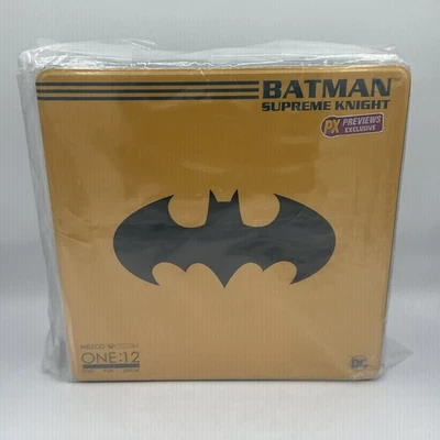 Коллекционная экшн-фигурка Mezco DC Supreme Knight Batman синяя новая в коробке - Изображение 1 из 3