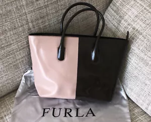 π Elegant Furla Handbag β A Piece of Milanese Luxury! π - Picture 1 of 6