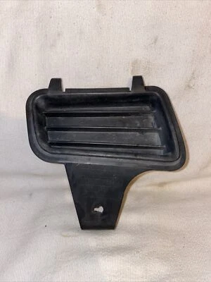 Оригинальная противотуманная фара отделка переднего бампера для Volvo V40/S40 2000-2004 годов выпуска 882288 - Изображение 1 из 4