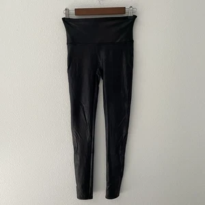 SPANX Womens High Rise Pull On Leggings Shiny Black SZ M Slimming Tummy Control - Picture 1 of 10