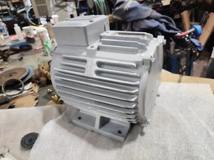 MagneTek  9-391726-60 Energy Efficient Motor 5HP 380-480V - Picture 1 of 4