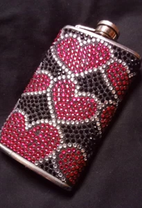 VALENTINES DAY LOVE FLASK 5oz SNAKE HEARTS PINK BLACK JEWELS VODKA WHISKEY RUM - Picture 1 of 10