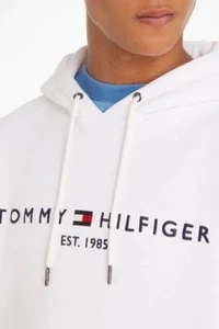 Tommy Hilfiger Hoodie. - Picture 1 of 4