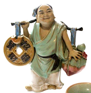 VINTAGE TRADITIONELLE CHINESISCHE SHIWAN MUDMAN TRÄGT WASSER 8" FIGUR/KLEINE SCHALE - Bild 1 von 5