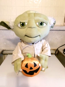 20" Disney Yoda Halloween Holding Pumpkin Greeter Gemmy Star Wars Plush - Picture 1 of 7