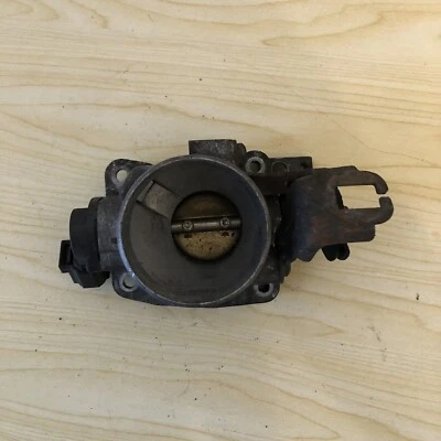 Ford Ka 2002-2008 1,3 carrocería del acelerador de gasolina 3S5U9E926BA 3S5U-9E926-BA Foto 1 de 4