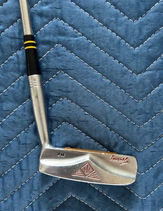 MacGregor 1957 Tourney M2 Putter - Original Leather Grip and Ball Marker - VGC - Picture 1 of 10