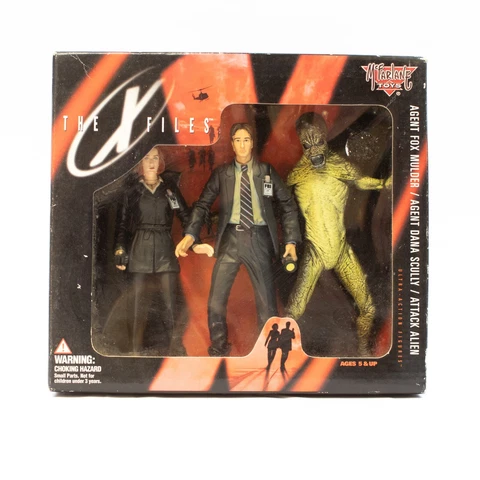 McFarlane Toys The X Files Agent Fox Mulder Agent Dana Scully Attack Alien Cover