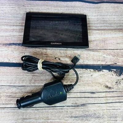 Garmin Bundle Nüvi 2589LMT Bluetooth 5" Display GPS W/ Power Adapter - Image 1 of 4