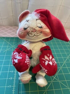 Vintage Annalee Mobilitee Christmas Doll - White Kitty Cat Wearing Mittens. 1988 - Picture 1 of 8