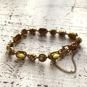 Vintage Signed ART Arthur Pepper Gold Cabochon Faux Pearl Bracelet Green Yellow - Picture 1 of 6