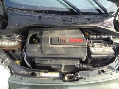 Medidor de flujo de aire de inyección de combustible usado se adapta a: Fiat 500 2012 1,4 grado A Foto 1 de 4