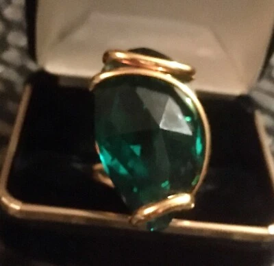 Anillo de moda grande Marqués esmeralda envuelto en jaula talla 7 3/4-8 Foto 1 de 4