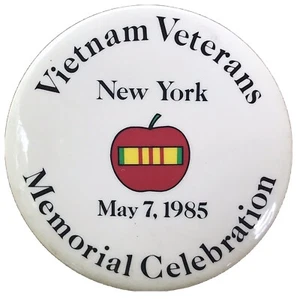 VINTAGE POW MIA RUN FOR FREEDOM PIN - 1985 - Picture 1 of 5