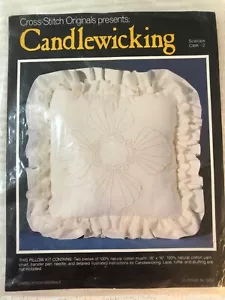 Candlewick Pillow Kit Scallops Seashells 16" Sq 100% Cotton Muslin New Open Pkg - Picture 1 of 7