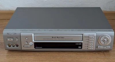 Videoregistratore Samsung SV-5000W / Videoregistratore a cassette in tutto il mondo - Immagine 1 di 4