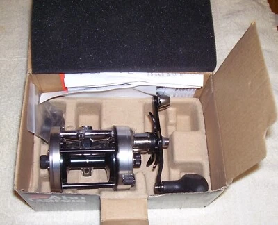 ABU GARCIA AMBASSADEUR 7000 C3 REEL NEW OLD STOCK IN BOX. - Image 1 of 4
