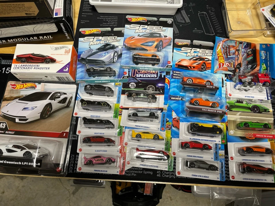 Hot Wheels экзотический супер автомобиль лот Lamborghini Ferrari Bugatti Porsche McLaren больше - Изображение 1 из 4