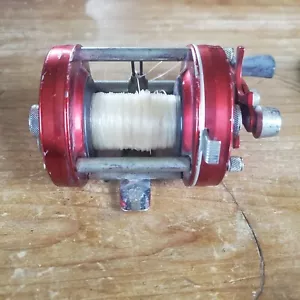 Vtg Abu Garcia Ambassadeur 6000 Red Baitcasting Reel #760307 Sweden. FISH#117 - Picture 1 of 4