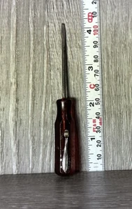 Xcelite USA R-3322 Pocket Clip Slotted Screwdriver 2" Long x 3/32 Width - Picture 1 of 4