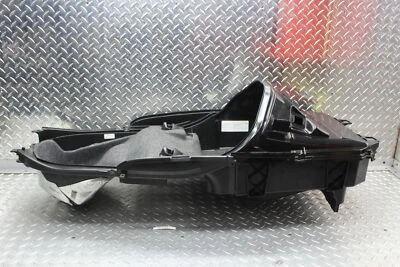 Yamaha Majesty 400 YP400 2007 bajo asiento maletero de almacenamiento 5RU-24704-09-00 Foto 1 de 4