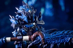 Custom Molded Figurine - Monster Hunter Azure Rathalos Armor - Picture 1 of 7