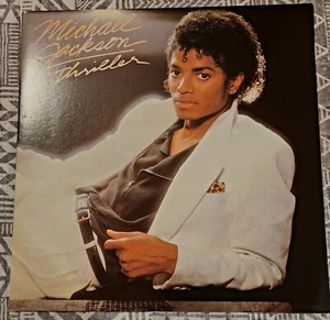 MICHAEL JACKSON THRILLER - RARE BACK COVER ERROR VINYL RECORD QE 38112 1st PRESS - Picture 1 of 8