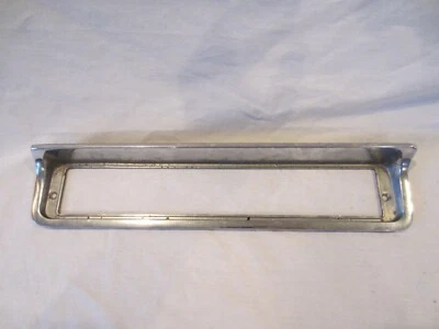 1981 - 1987 年别克富豪镀铬右手转向信号边框 GM 25505980,原始设备制造商二手 — 第 1/4 张图片