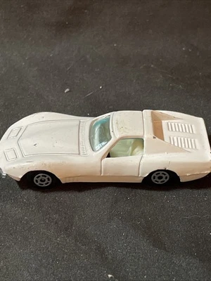 Yatming 1002 1968 Chevrolet Corvette Stingray Racer White 1/64 Nice Rare H.K. - Image 1 of 4