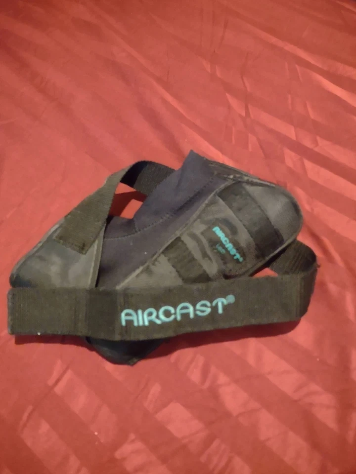 Suporte de tornozelo esquerdo Air Cast grande - Imagem 1 de 4