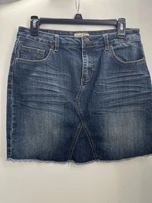Earl Jean Skirt Blue Jean Denim Stretch short 5 pocket Size 8 - Image 1 of 3