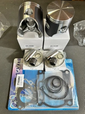 2005 2006 Polaris RMK Dragon_Fusion 50th Ann_Switchback 900 Pistons/Gaskets KIT - Image 1 of 3