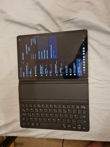 Samsung Galaxy Tab S9 FE WiFi Tablet with accessories - Picture 1 of 9