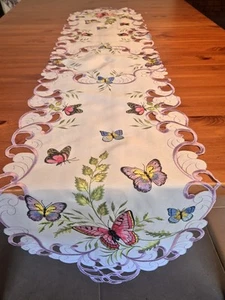 40x180cmRectangleLilacTrimPinkYellowButtefly TableRunner - Picture 1 of 3